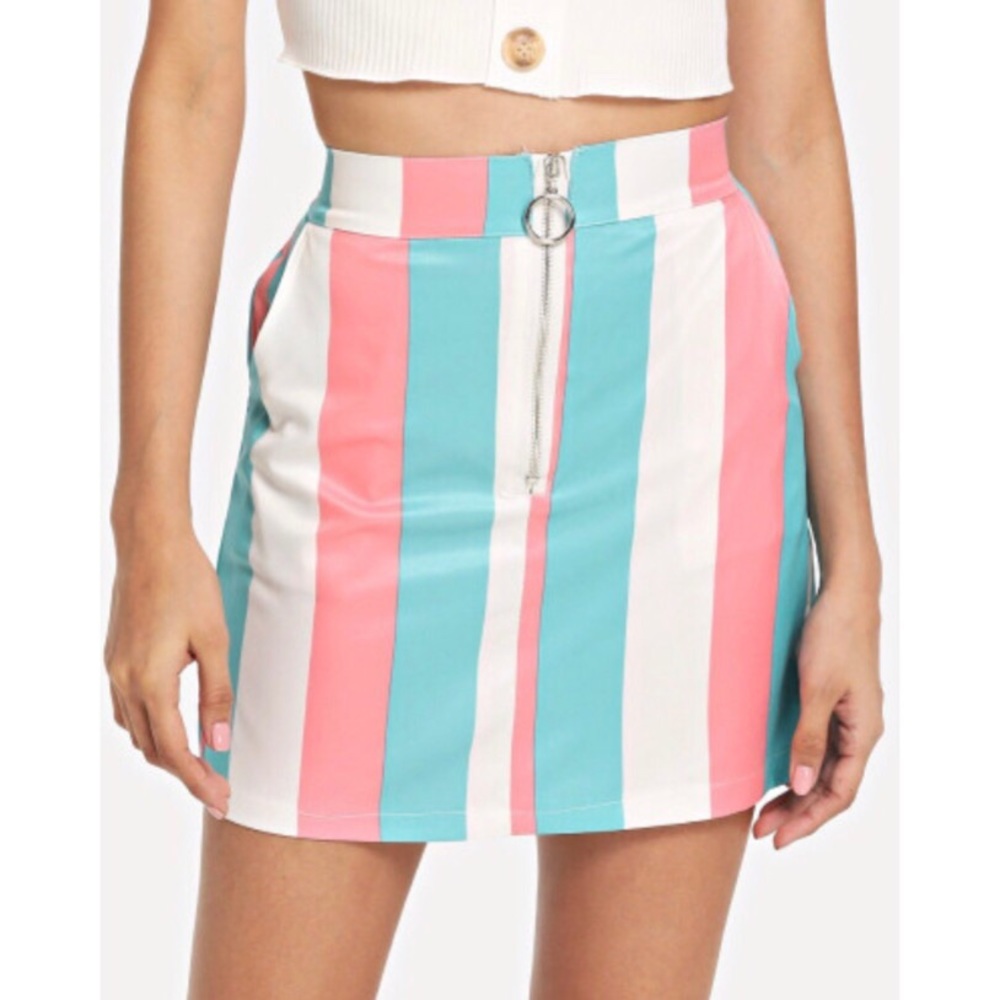 Colorful striped mini skirt